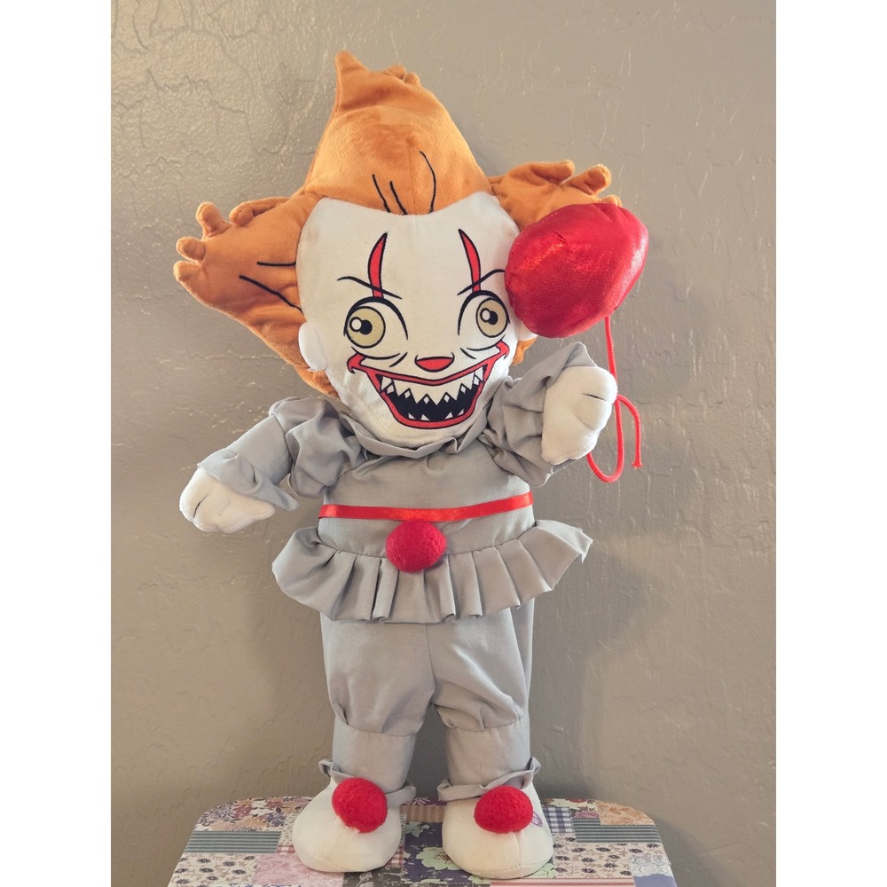 Animated IT Pennywise Clown Music Laughing Dancing Doll Halloween 16" - Works
